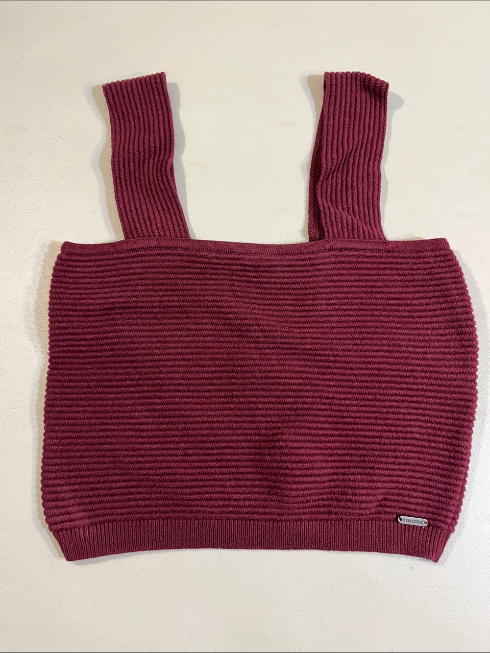 Hollister Ribbed Cropped Tank in Burgundy
